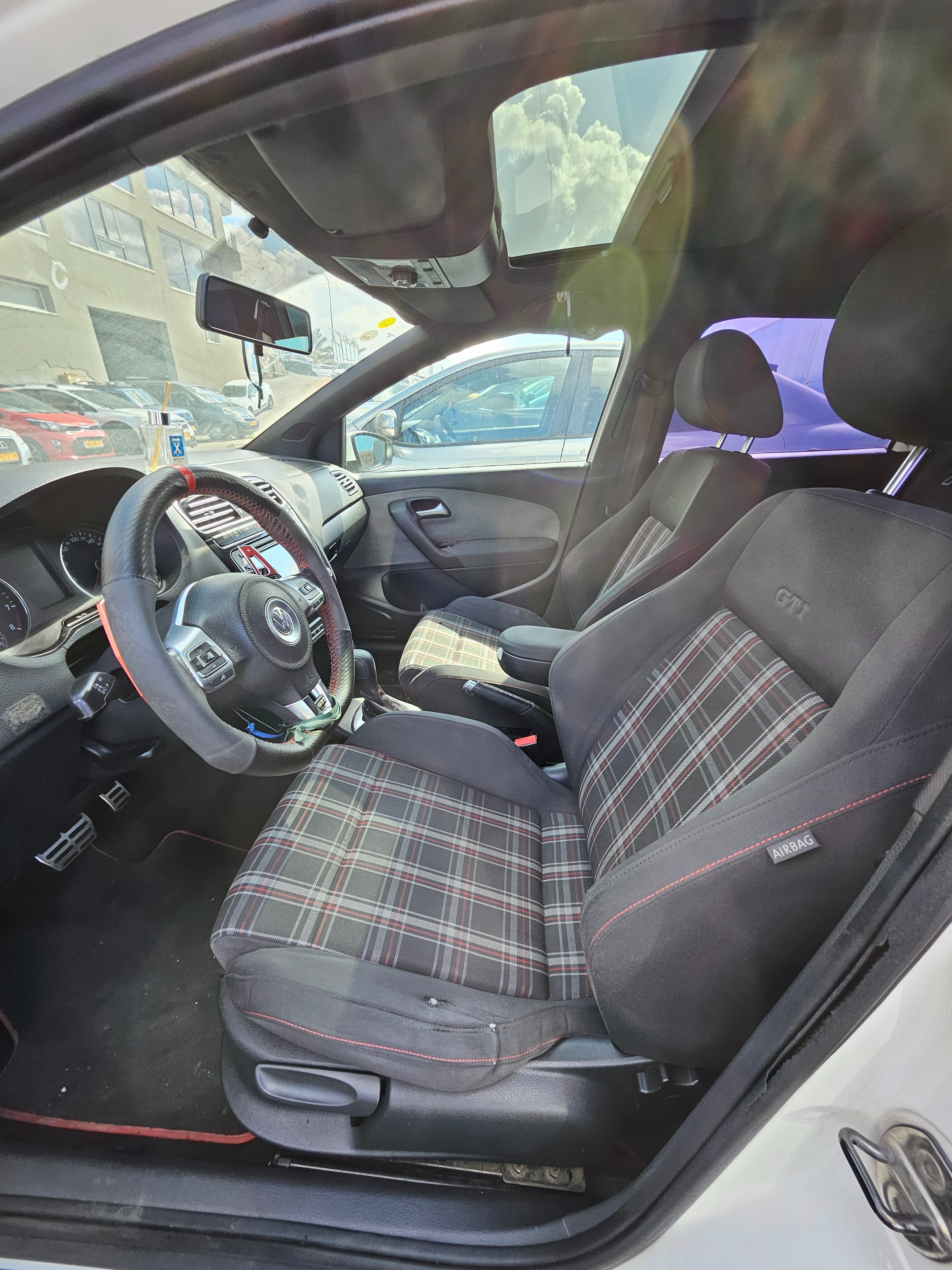 תמונות רכב פולקסווגן פולו