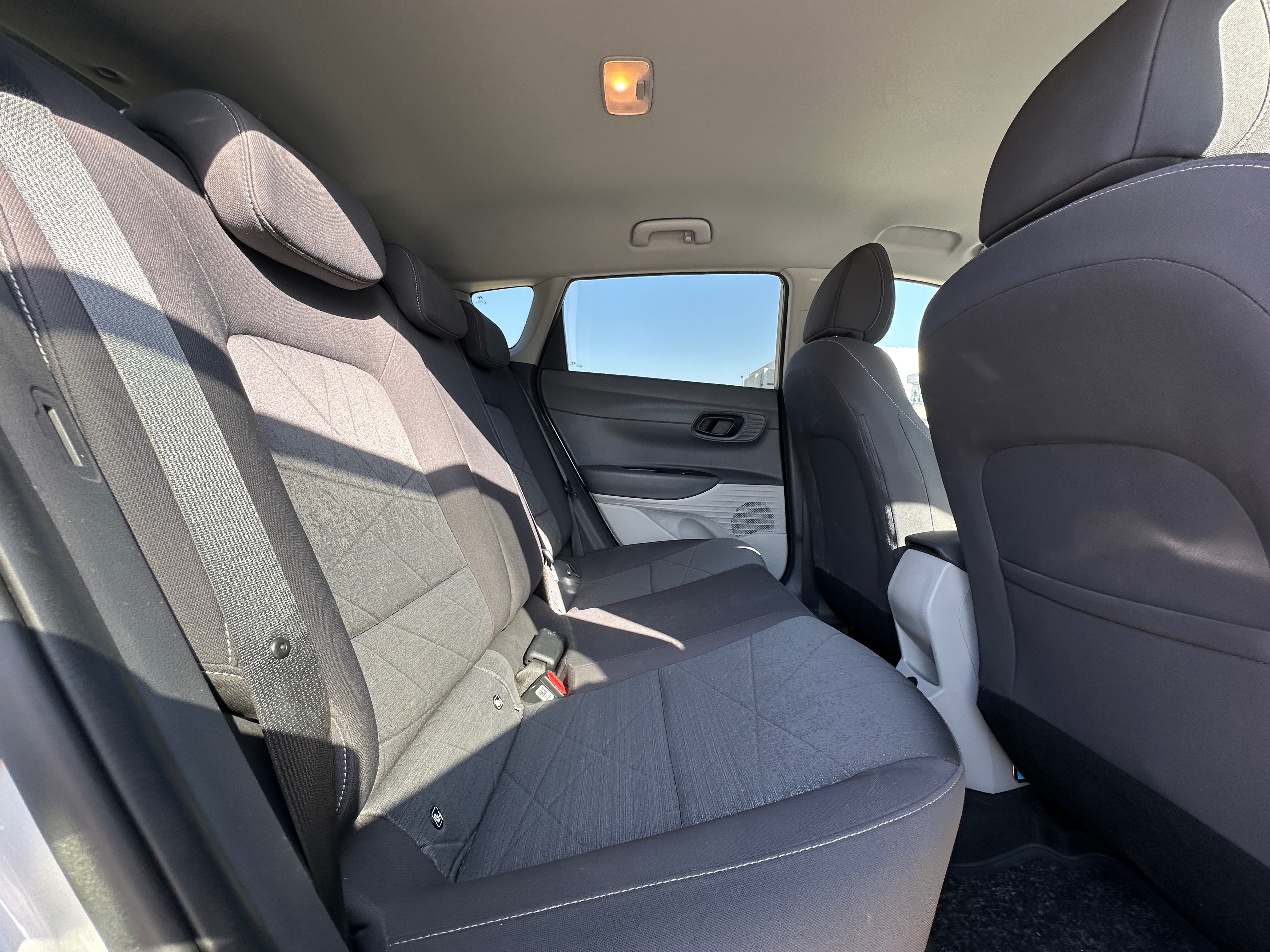 תמונות רכב יונדאי BAYON