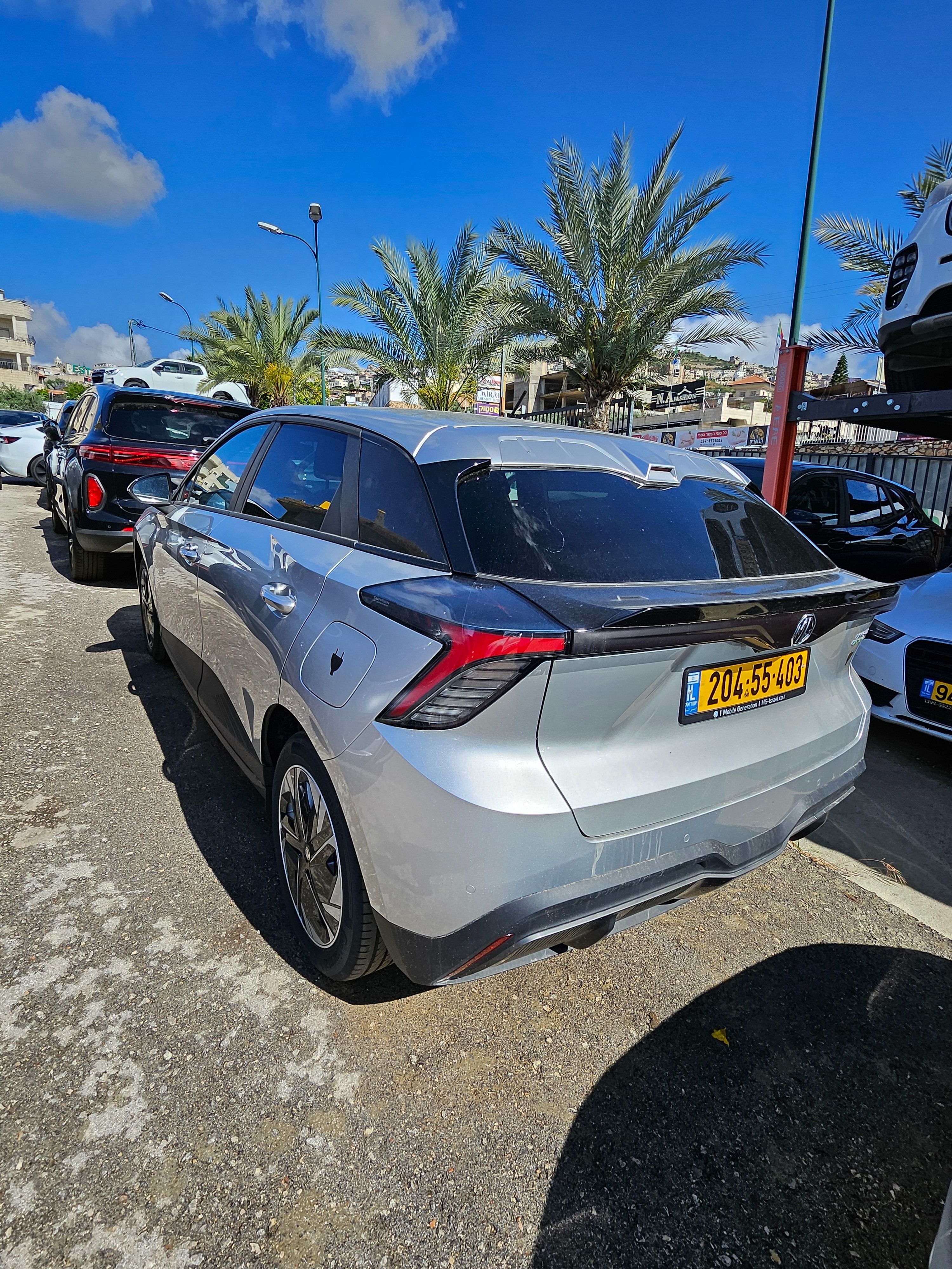 תמונות רכב MG MG4