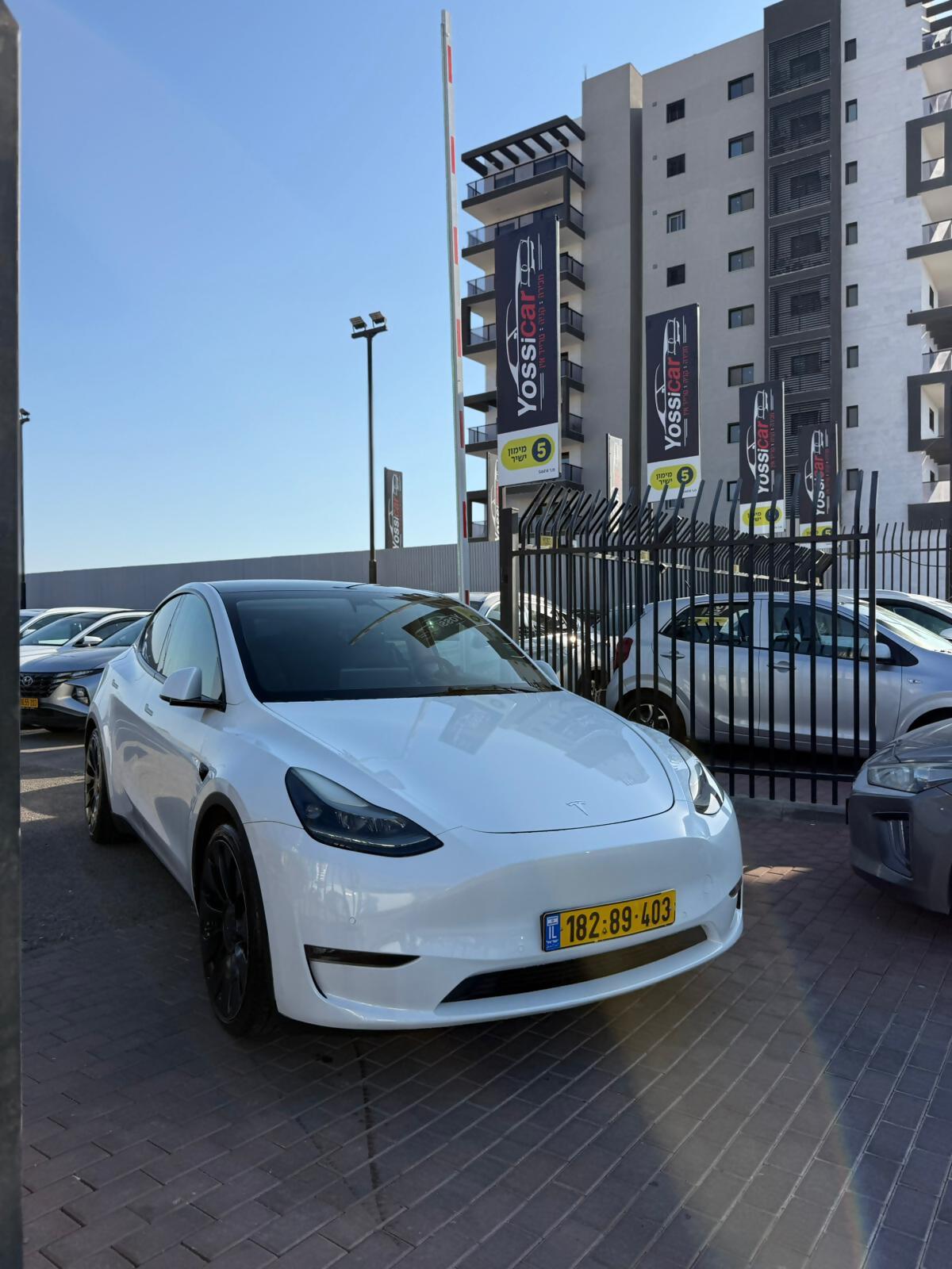 תמונות רכב טסלה MODEL Y
