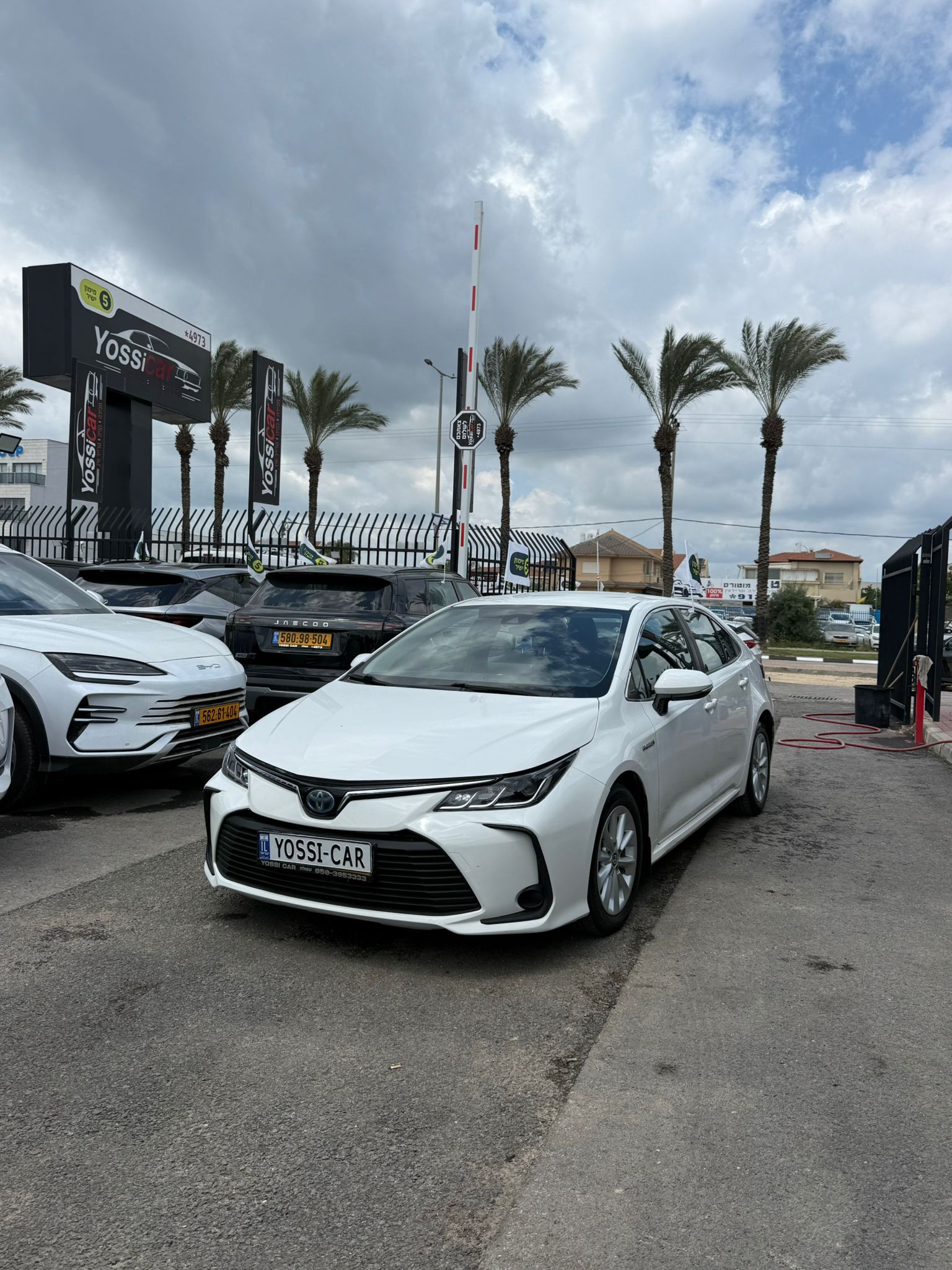 טויוטה, COROLLA HSD SDN