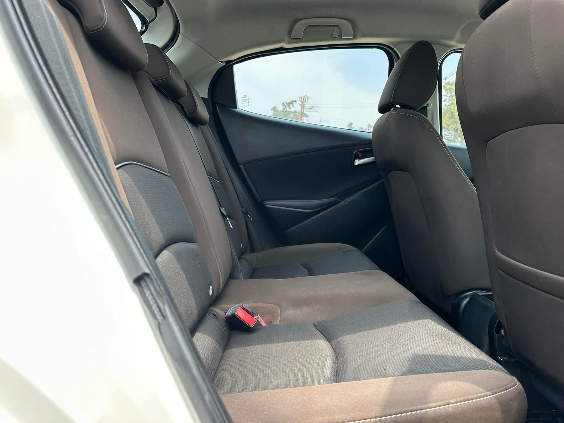 תמונות רכב מזדה 2