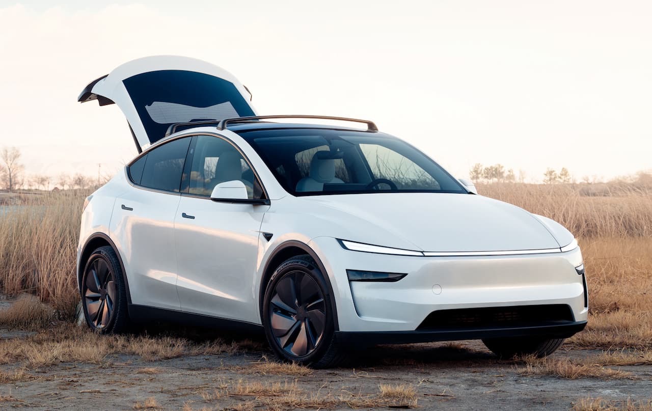 תמונות רכב טסלה MODEL 3