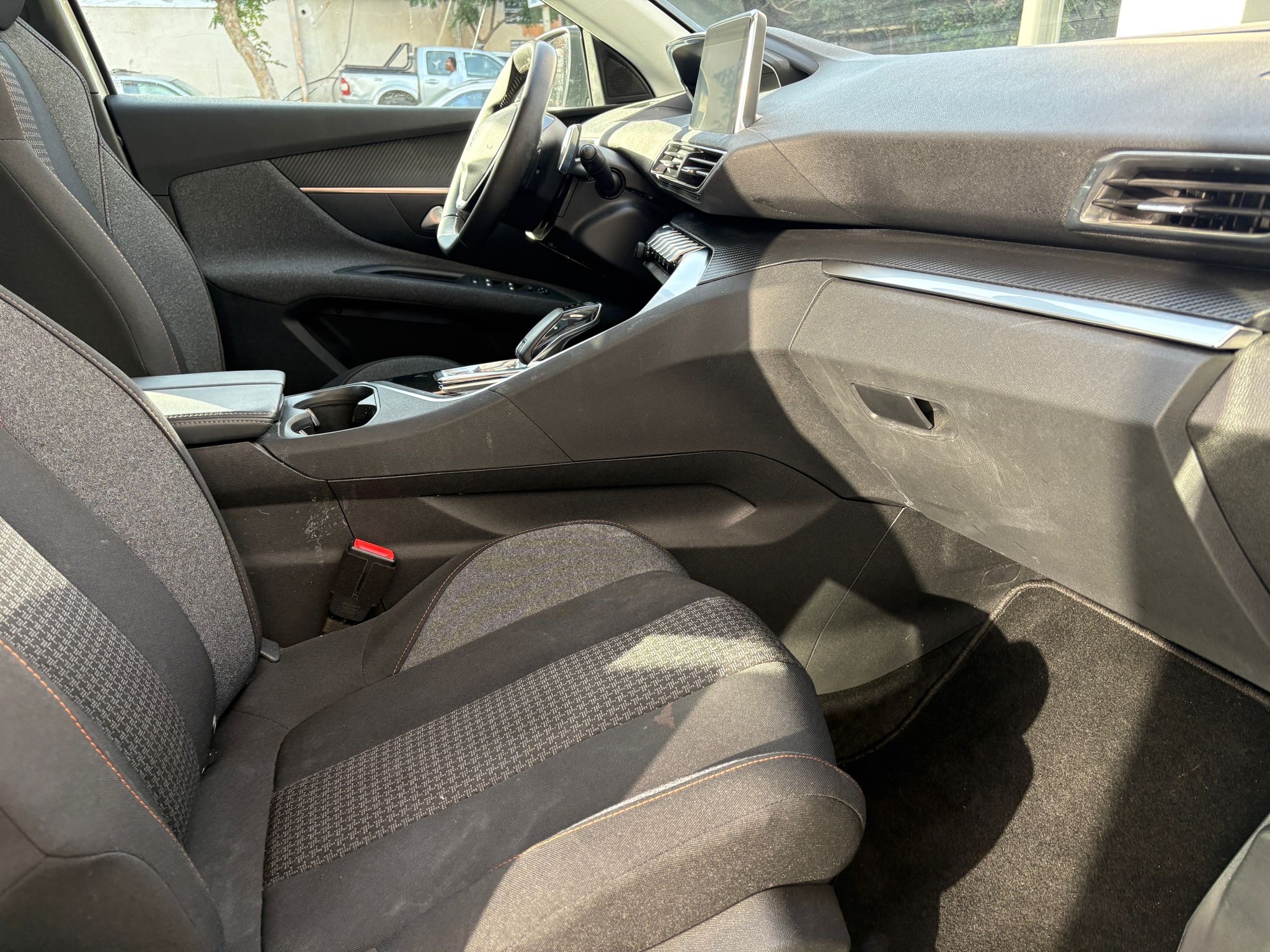 תמונות רכב פיג'ו 3008