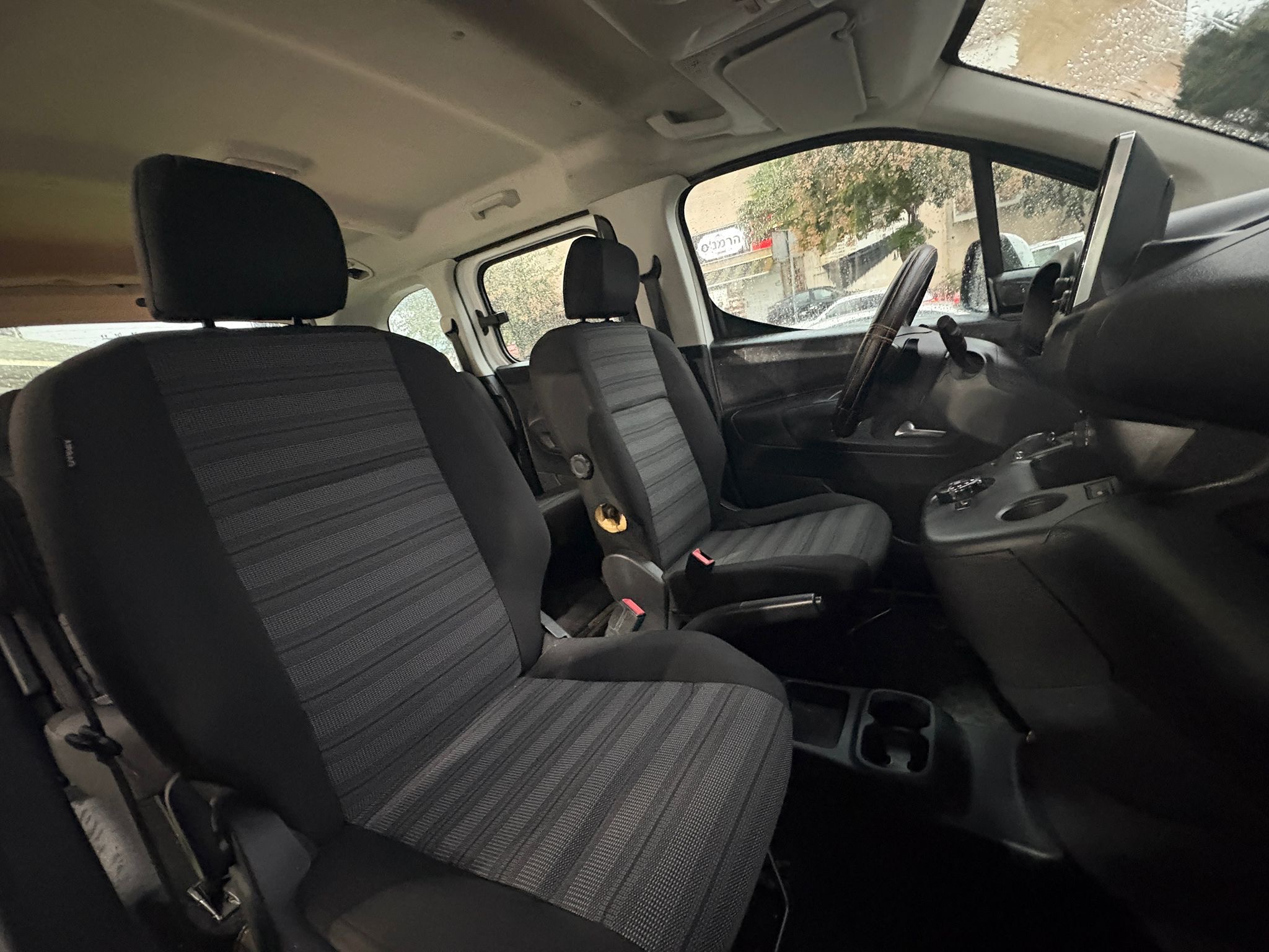 תמונות רכב אופל קומבו