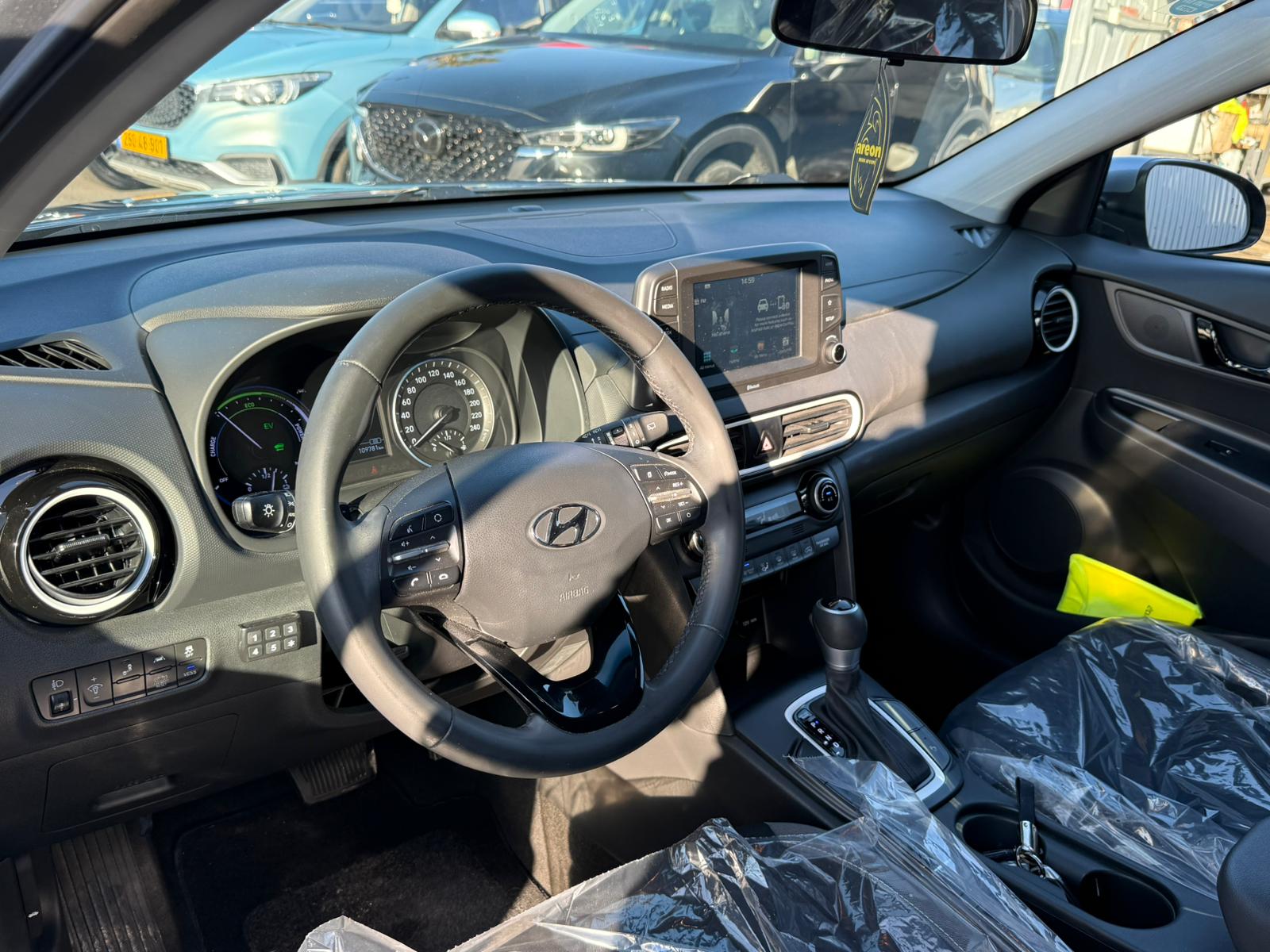 תמונות רכב יונדאי KONA HYBRID