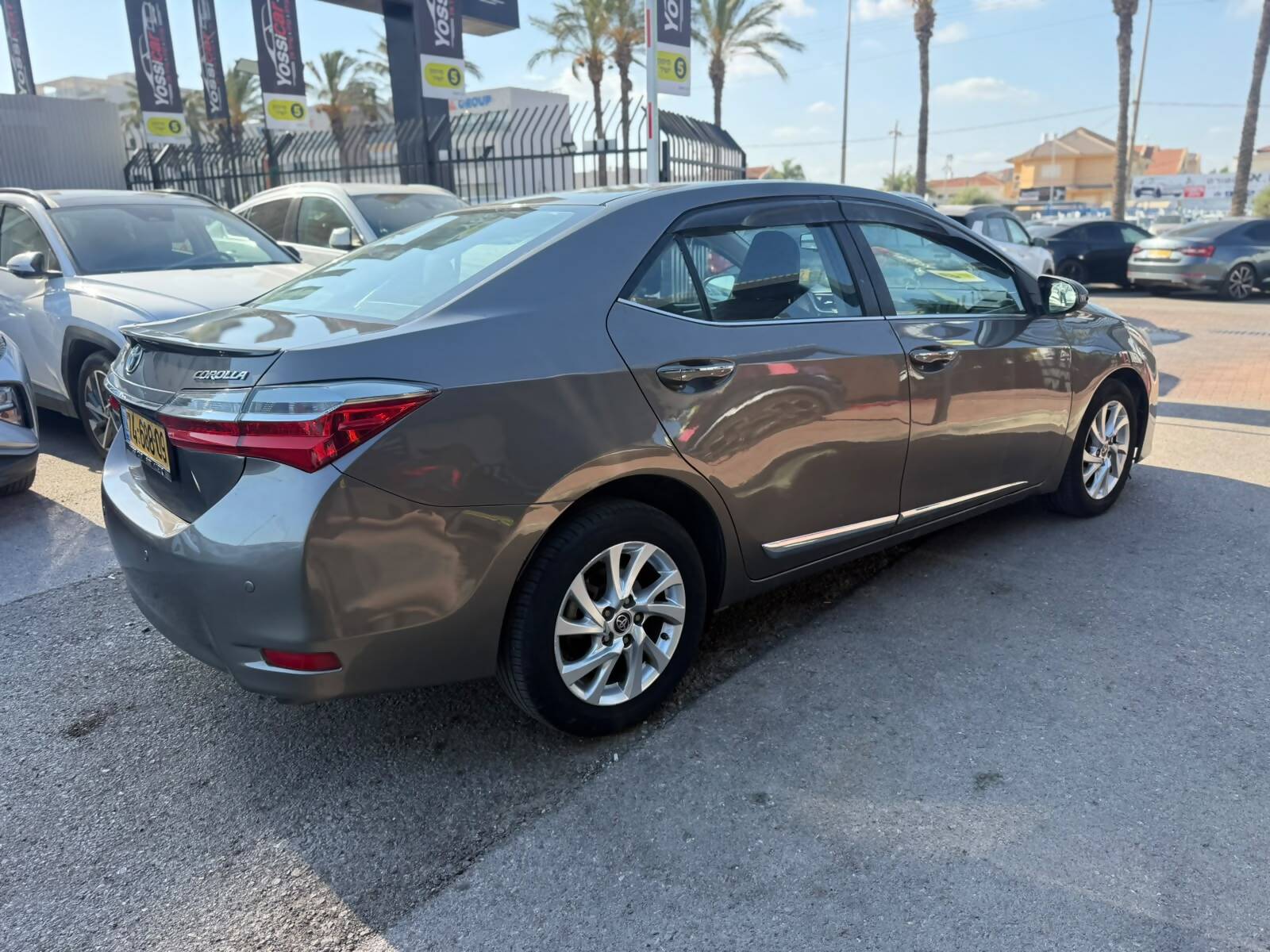 תמונות רכב טויוטה COROLLA