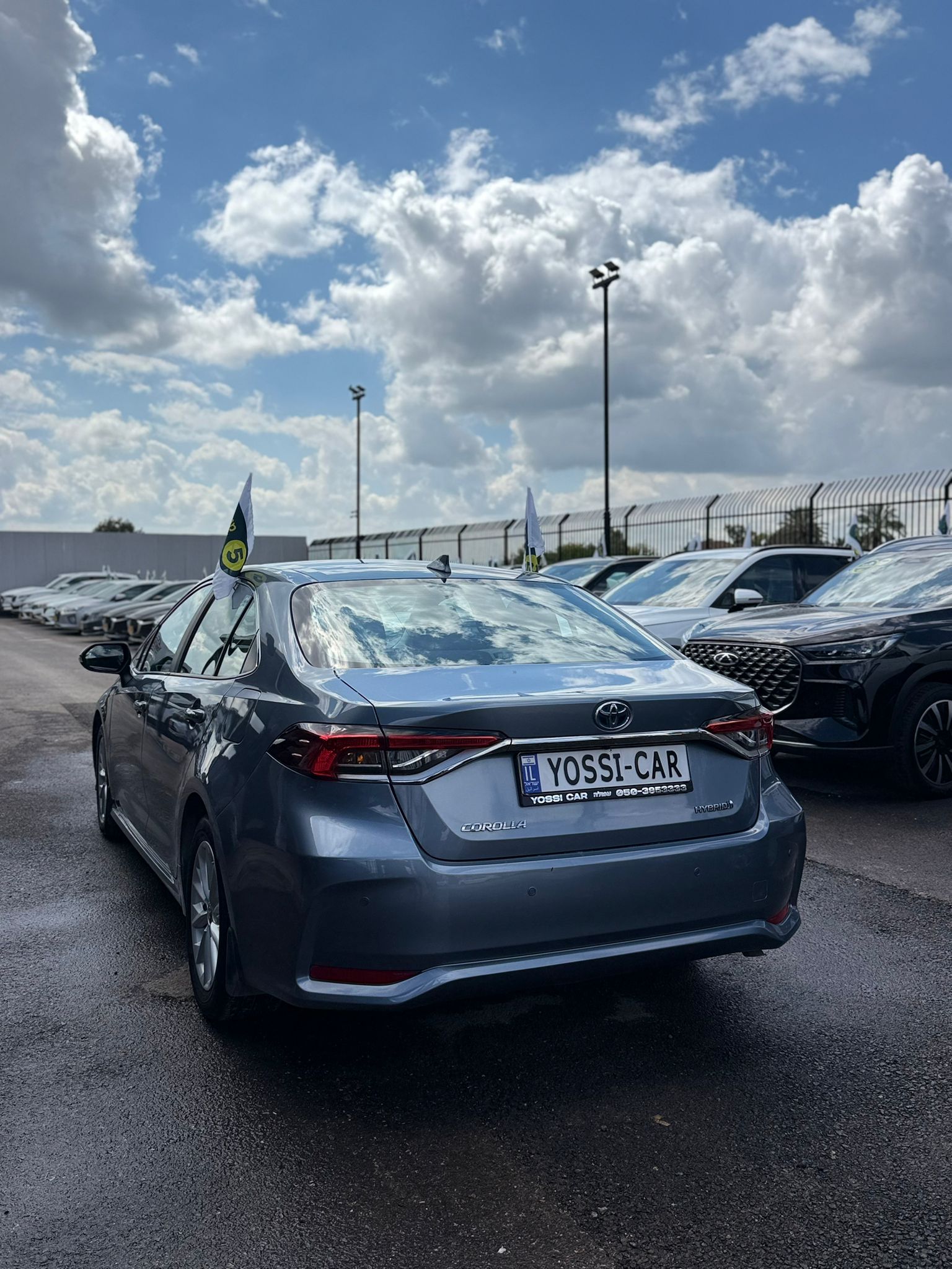 תמונות רכב טויוטה COROLLA HSD SDN