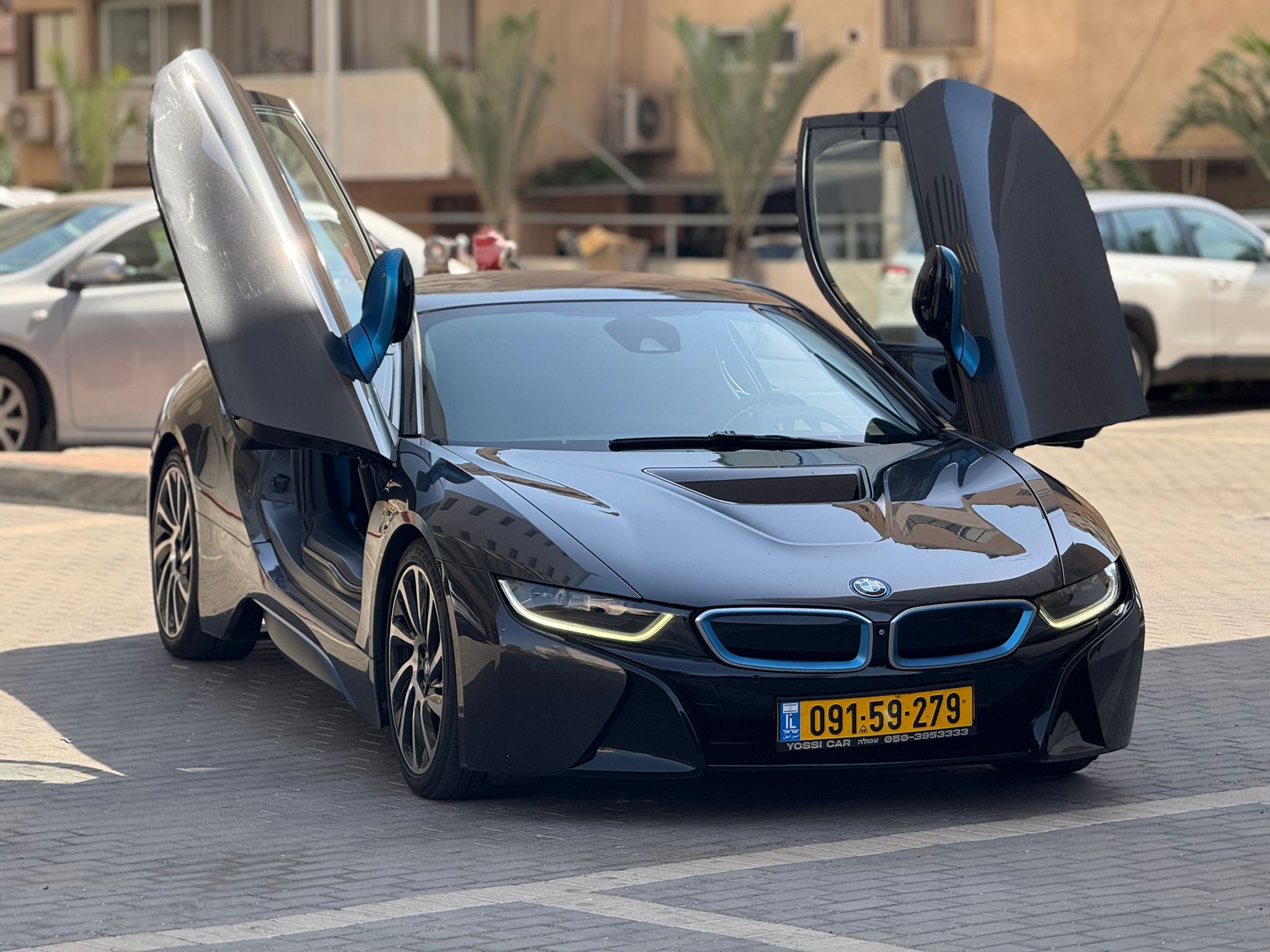 תמונות רכב ב מ וו I8 COUPE