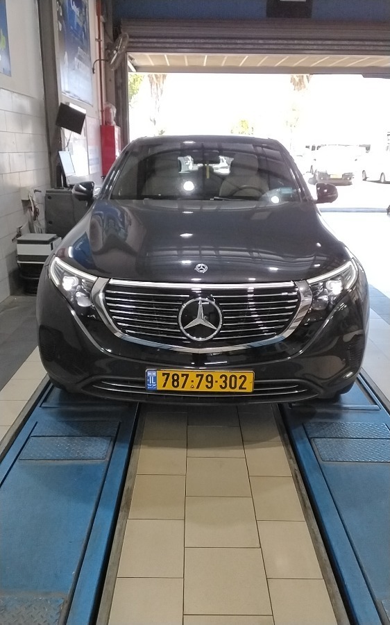 תמונות רכב מרצדס EQC