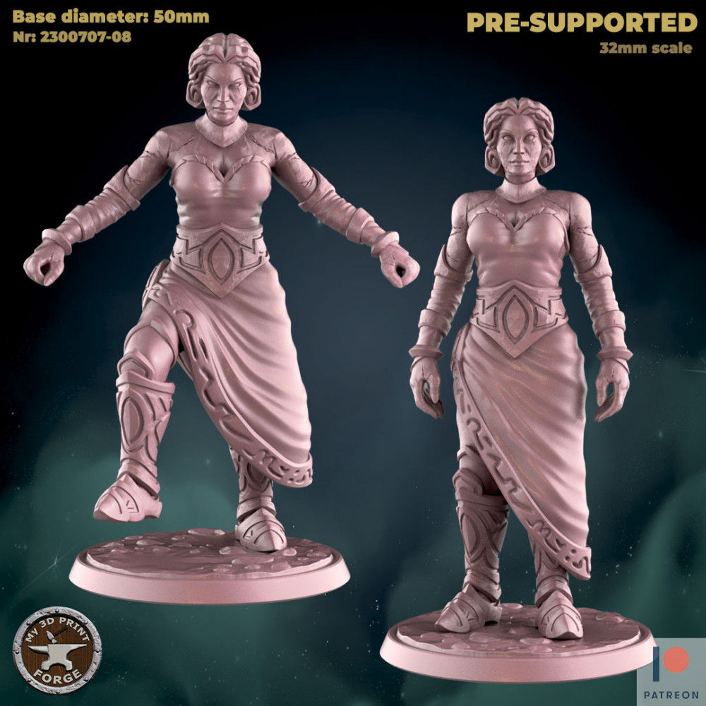 Stone Giantess - 2 versions - Standing or Attacking