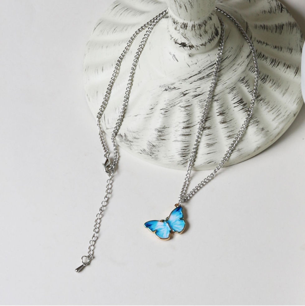 蝶々ネックレス