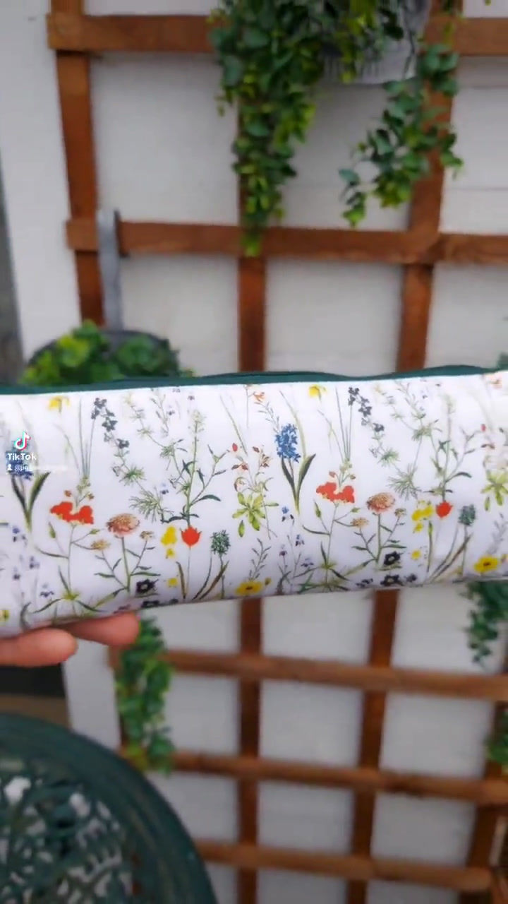 Miniatyrbilde: Botanical vegan leather pencil pouch.