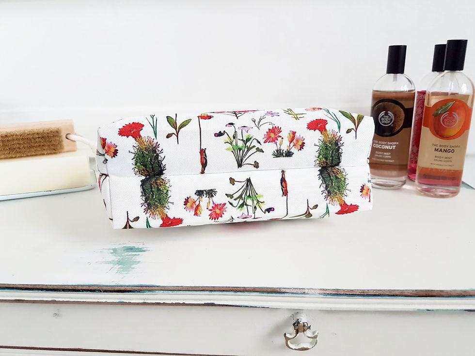 Thumbnail: Floral spray Washbag