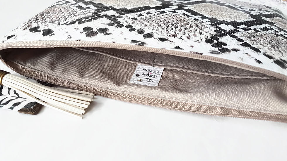 Miniaturebillede: Snakeskin Clutch