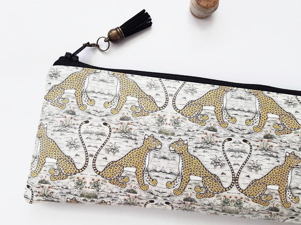 Миниатюра: Cheetahs pencil case, water resistant outer vegan XLong brush bag.