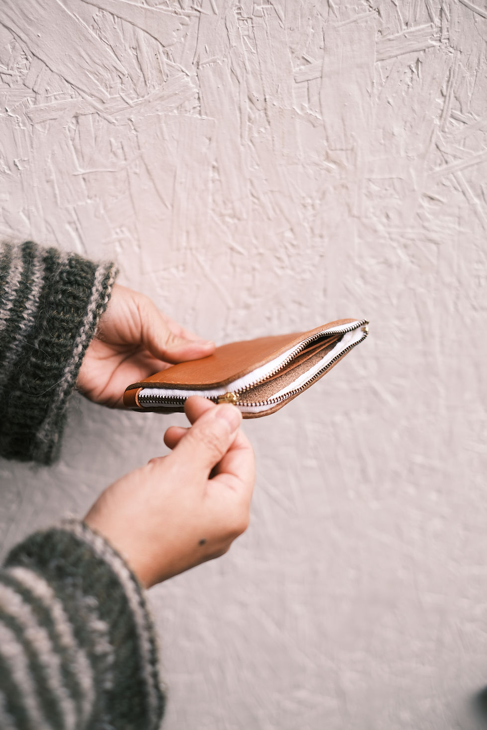 Thumbnail: Zipper wallet