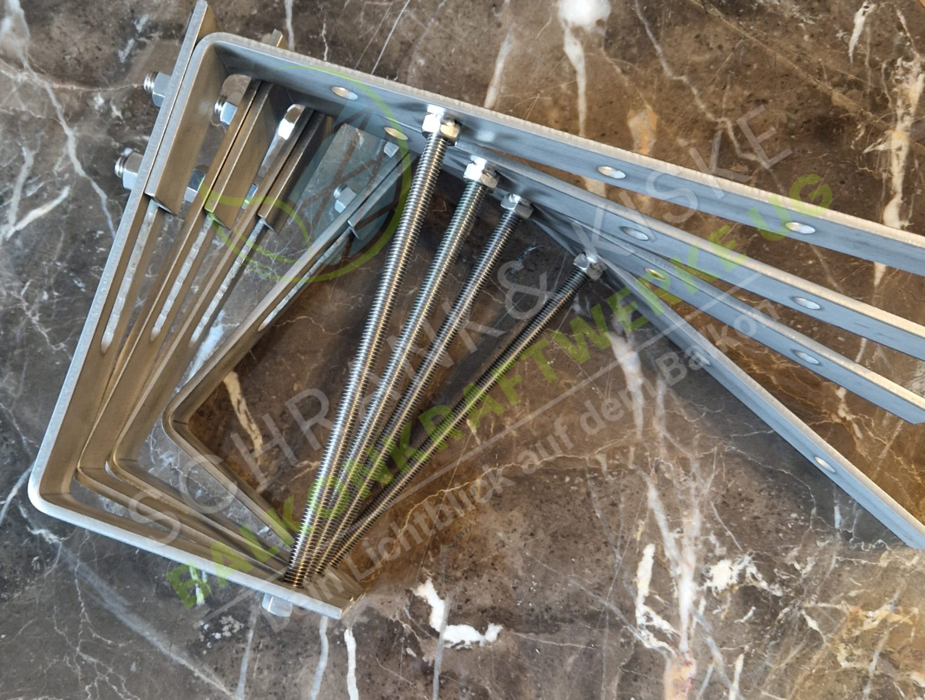 Schrank & Kiske - Maßangefertigte Winkel