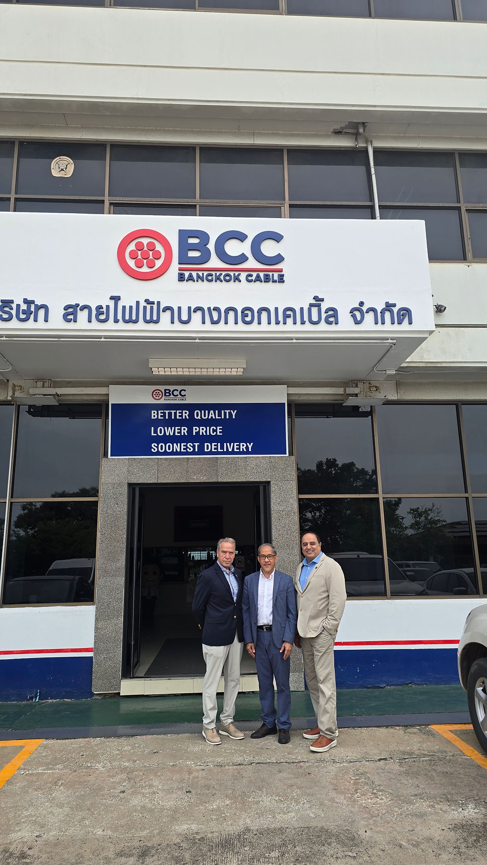 Mr. Hassan Mr.Supphachok Mr.Rosso