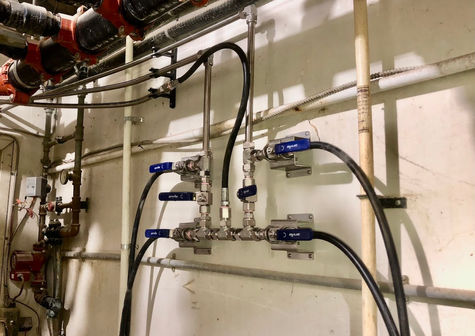 iStay pipe clamps used to retrofit a barn wash system.