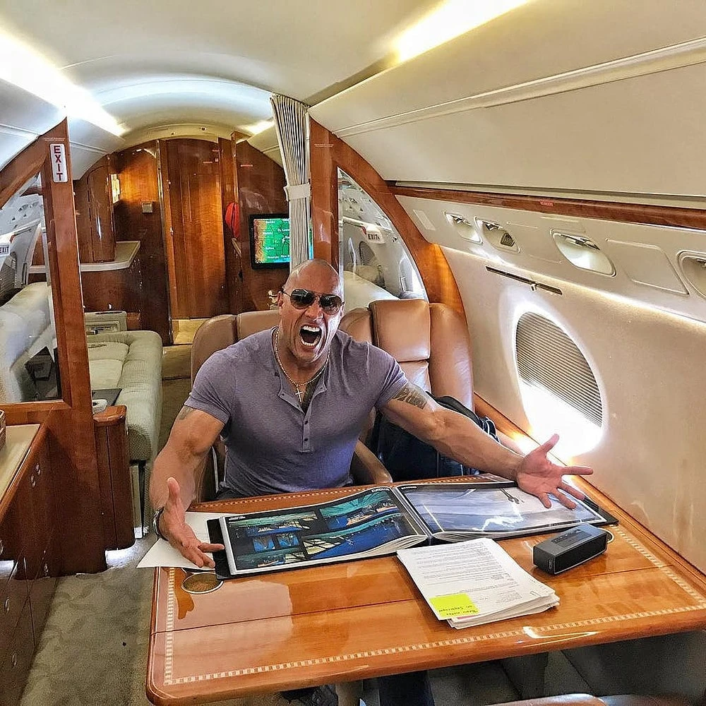Dwayne_Johnson_Jet.webp