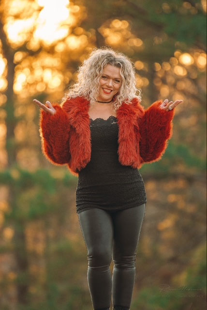 1272024 Salon Photos - Google Drive (1)