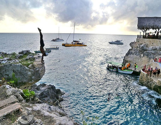 jamaica-private-negril-beach-diver-id1717-oct-17-2022-004.jpg