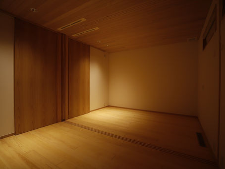 寝室を仕切る建具納まり