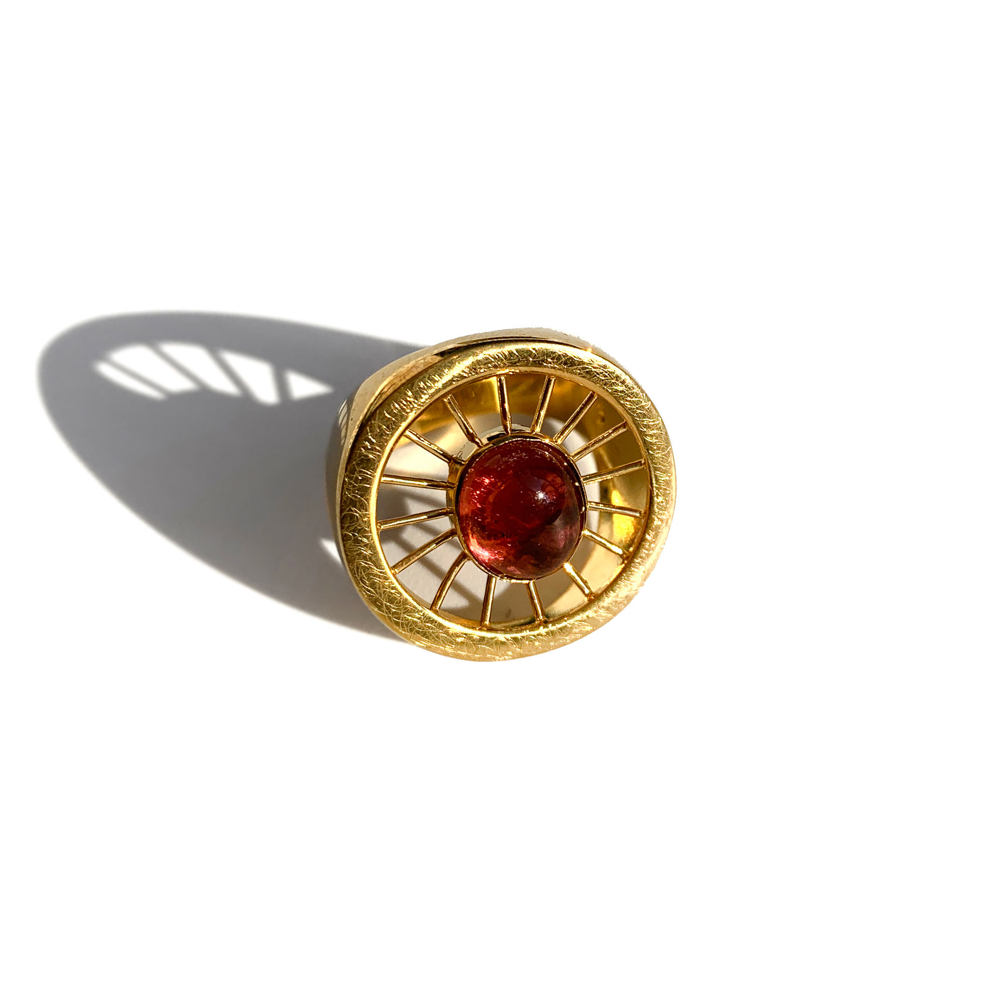 Aktines Round Ring | Gold Plated Sterling Silver 925° - Red Cabochon Zirc