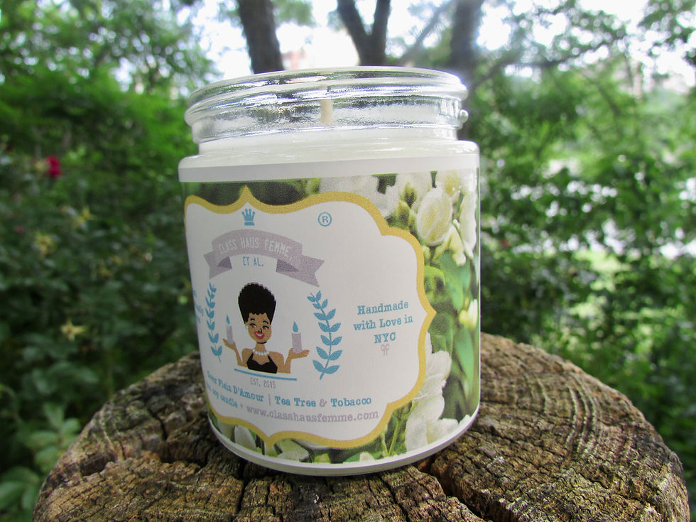 Thumbnail: Coeur Plein D'Amour | Tea Tree and Tobacco | 4oz. Soy Candle