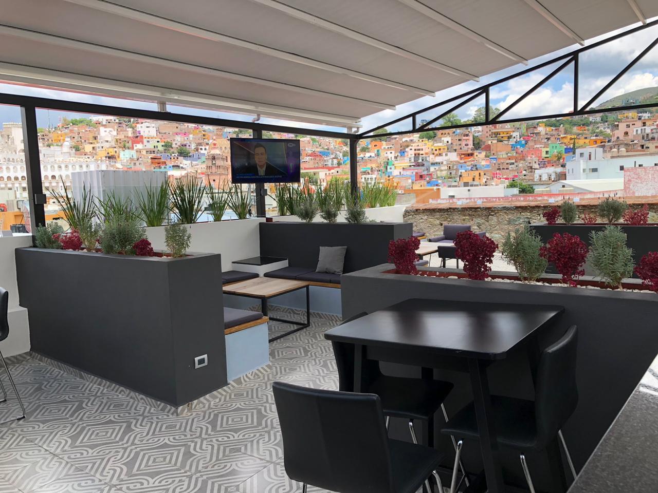 LA NOTARÍA ROOFTOP LOUNGE content media