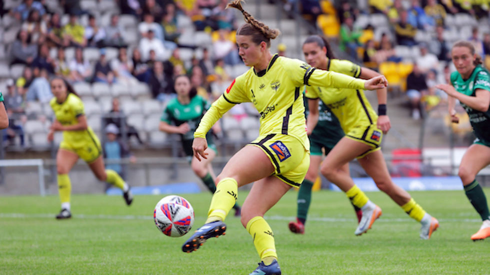 Nix keep club veteran Mania Elliott for new season