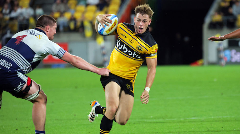 Can the Hurricanes beat the Blues at Eden Park?