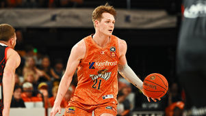 Sam Waardenburg to Melbourne United in NBL