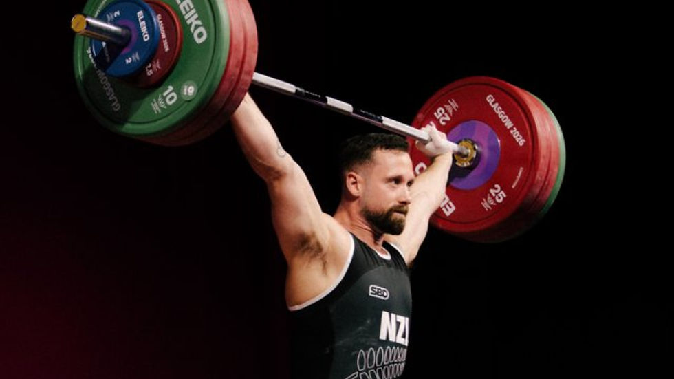 Cam McTaggart takes silver in weightlifting