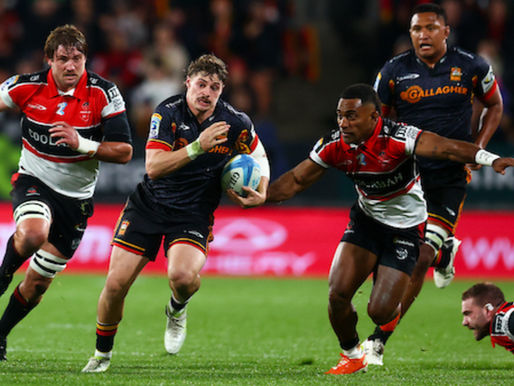 Chiefs ruthless over Crusaders to Super Rugby final