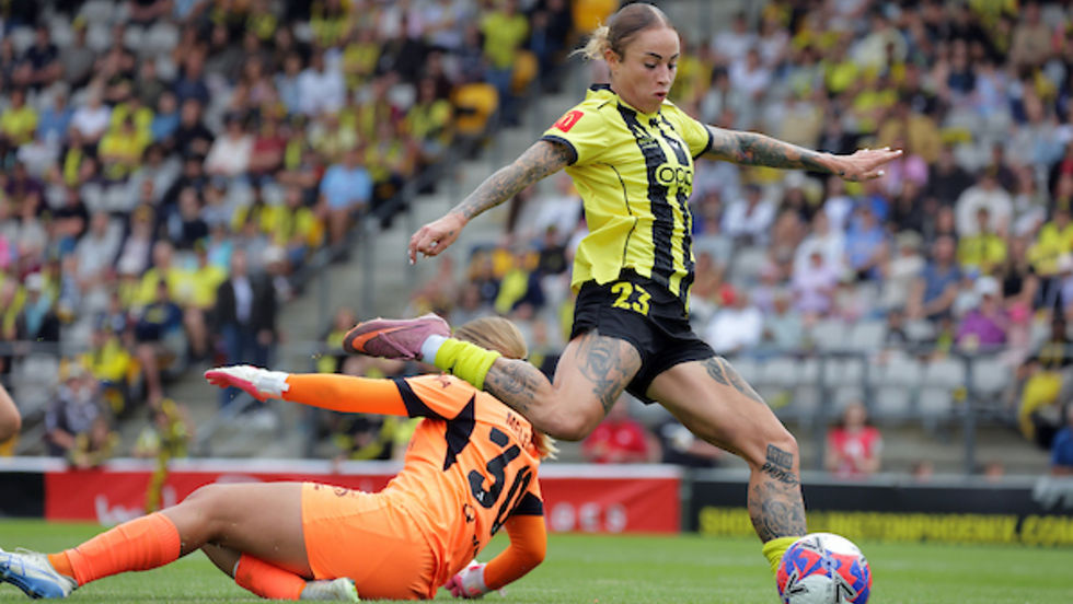Wellington Phoenix name venue for A-League semi