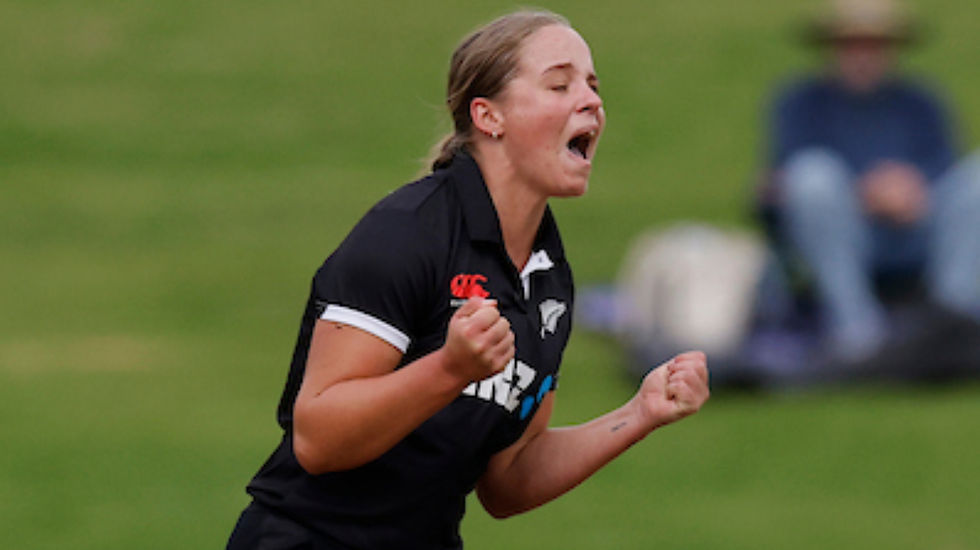 White Ferns unsteady start to England tour 