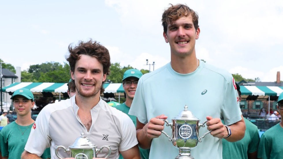 Reynolds, Watt win Hall of Fame doubles title
