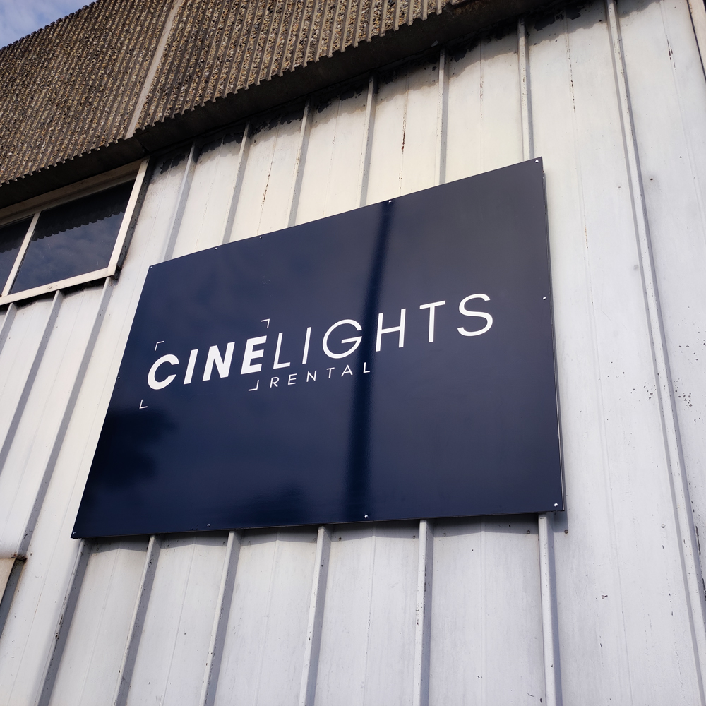 pose-enseigne-dibond-adhesif-cinelights-gennevilliers.jpg