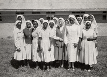 À Rulenge, en 1984, Sr Lucie Roy et les Sœurs Béné Bernadettes