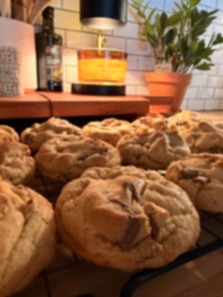 Chocolate Chip Chunky Cookies