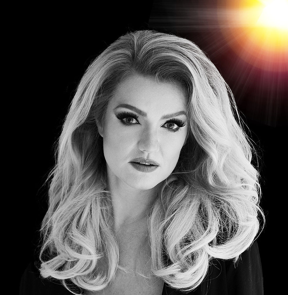 Poster Adele Munchen idee 1_edited_edited.jpg