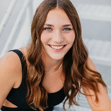 downtown-des-moines-high-school-senior-photos-6.jpeg