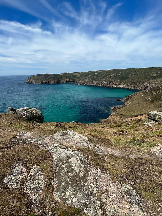 360 degree of the sea from the clifftop
