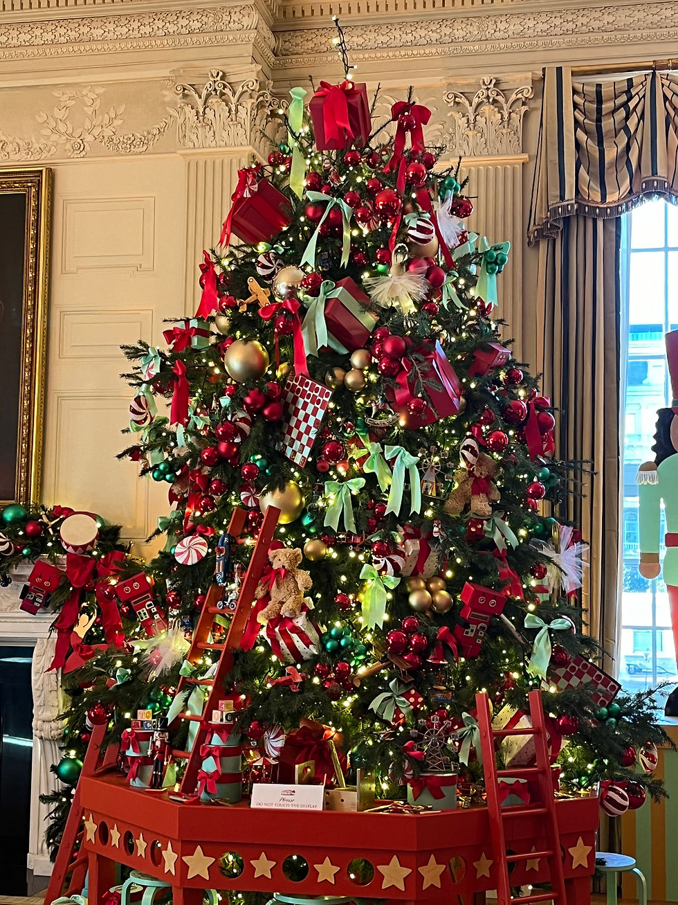 The White House at Christmas