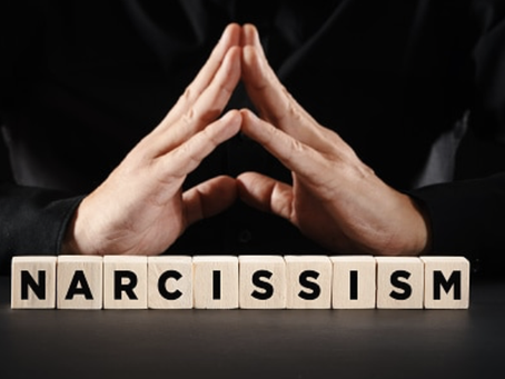 Loving a Narcissistic Person, EMDR therapy for moving forward.