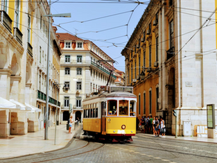 Lissabon zet de nacht in op hergebruik: hoe Bairro Alto een laboratorium voor verandering werd