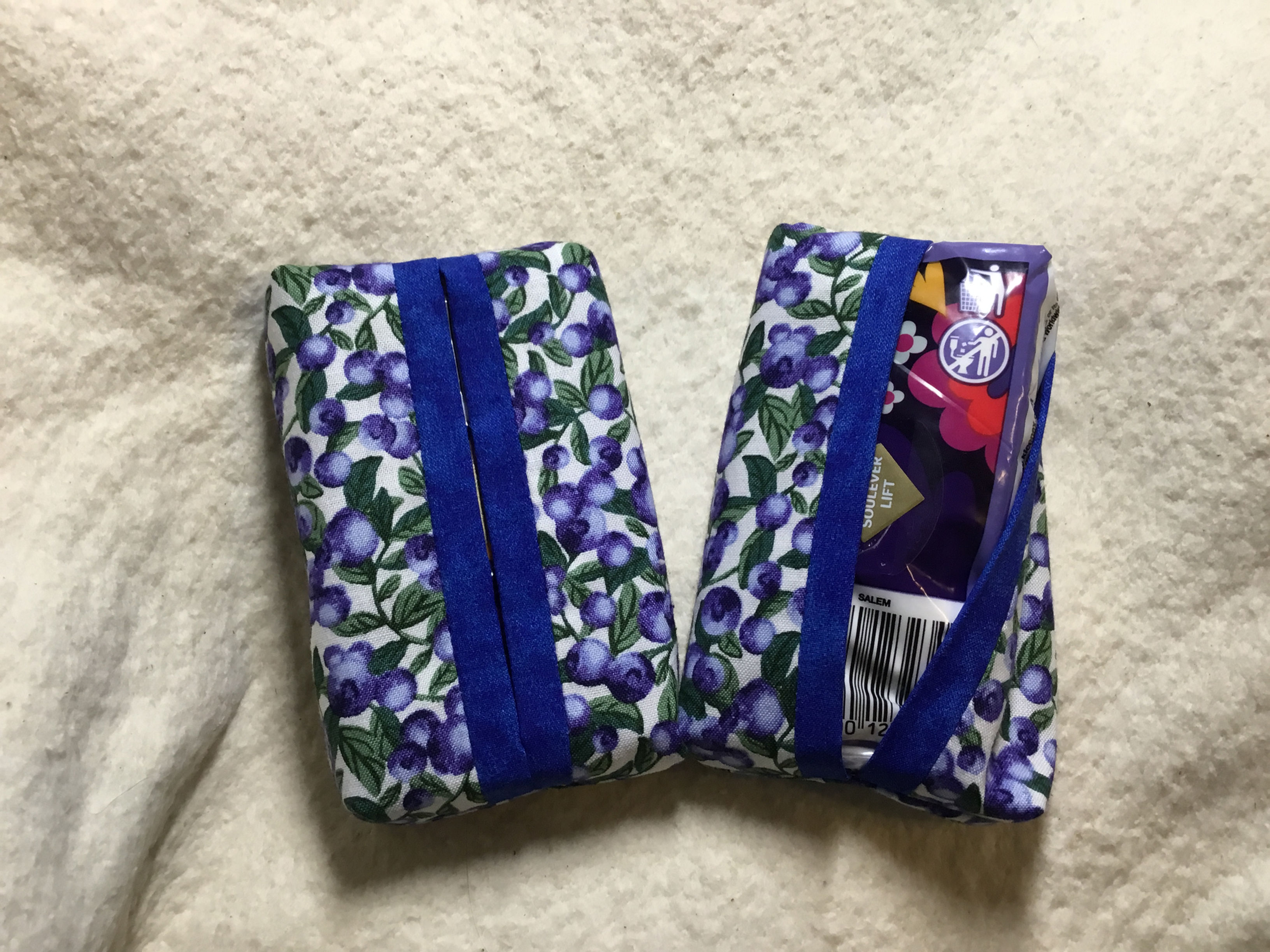 2 Pack of pocket tissues.