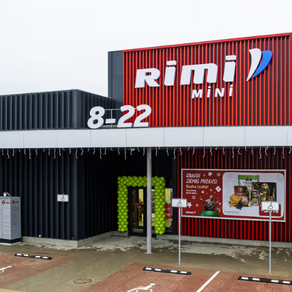 Smiltenē durvis pircējiem ver veikals Rimi Laims